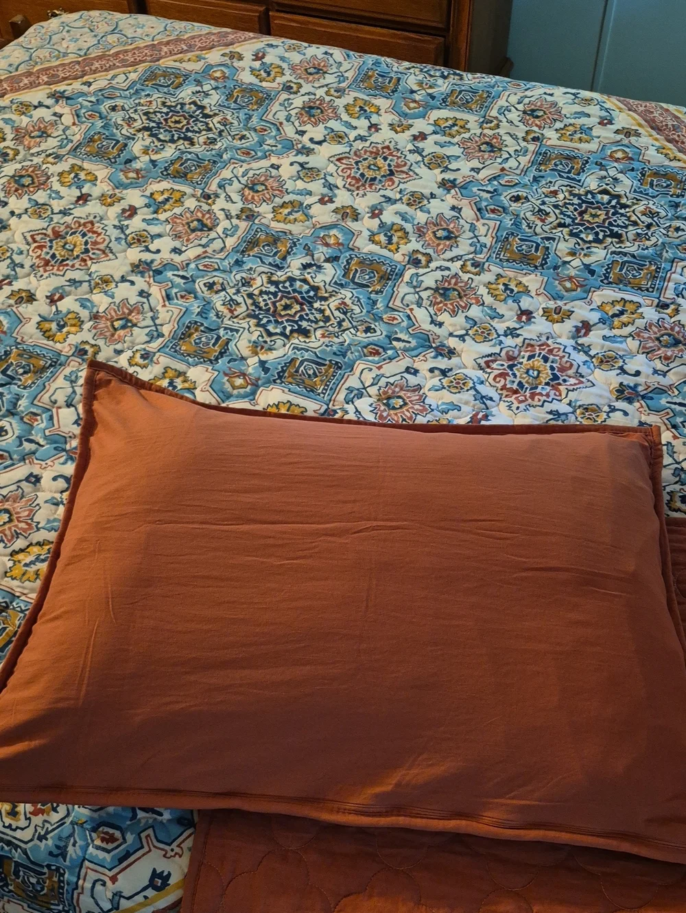 Full/queen Reversible Quilted  Set